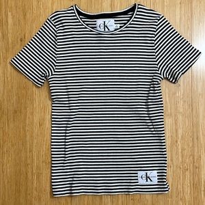 Calvin Klein T shirt